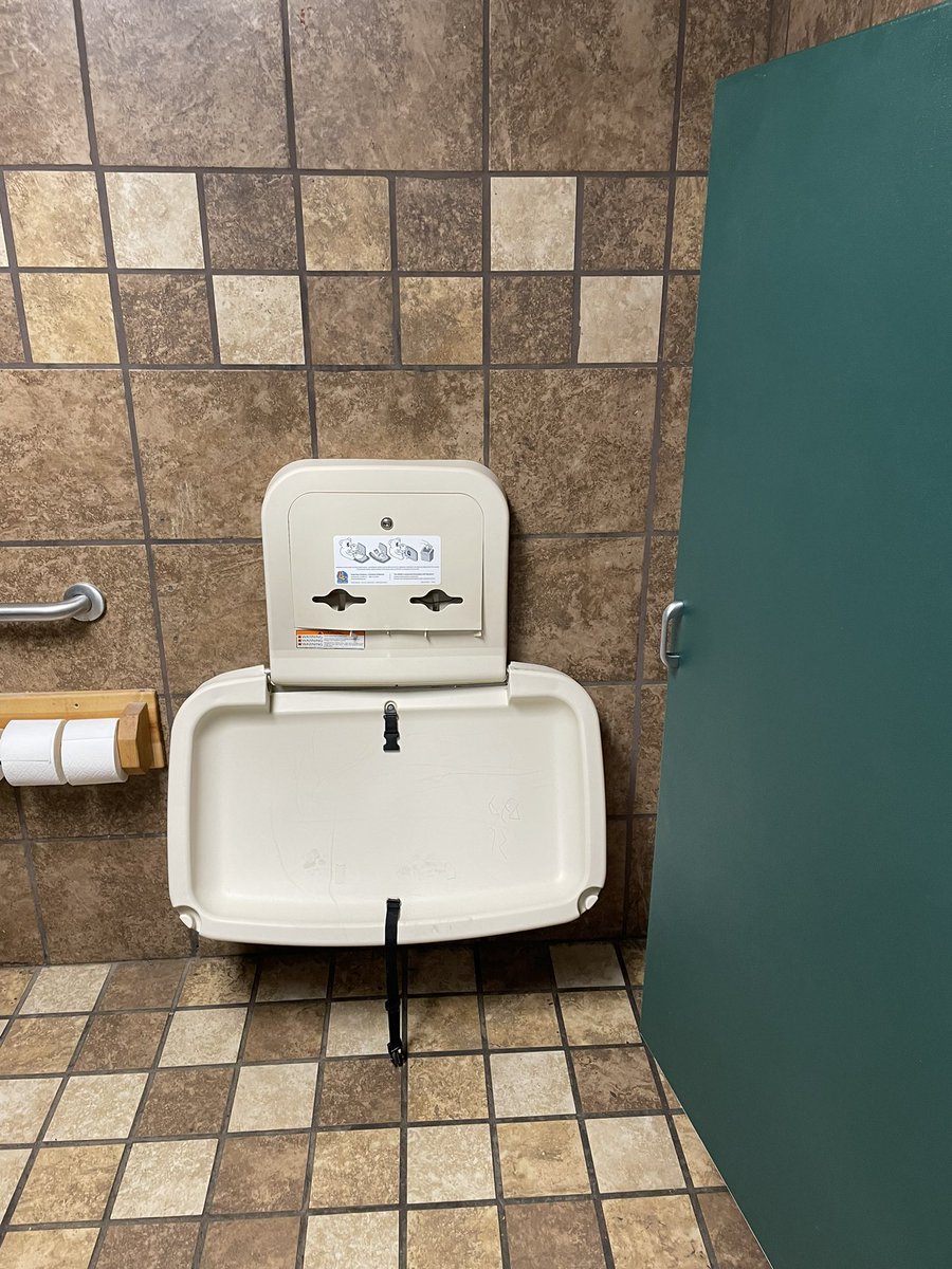 ShakesPizza's tweet photo. What possesses someone to destroy a baby changing station? I mean, are they that angry/upset at the thought of someone changing a kids dirty diaper? #Why #RandomActsOfViolence https://t.co/WFiZLAr7uW
