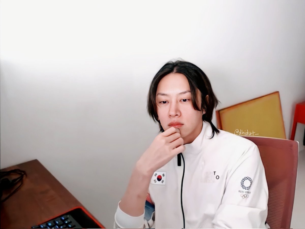 _jungsooheechul's tweet photo. This Kim Heechul to accompany your night...

Good night and sleep well, cheerydan 🍒🍒

#Heechul #Heewitch
#SuperJunior_Callin 
#SUPERJUNIOR https://t.co/qZKcS58bRx