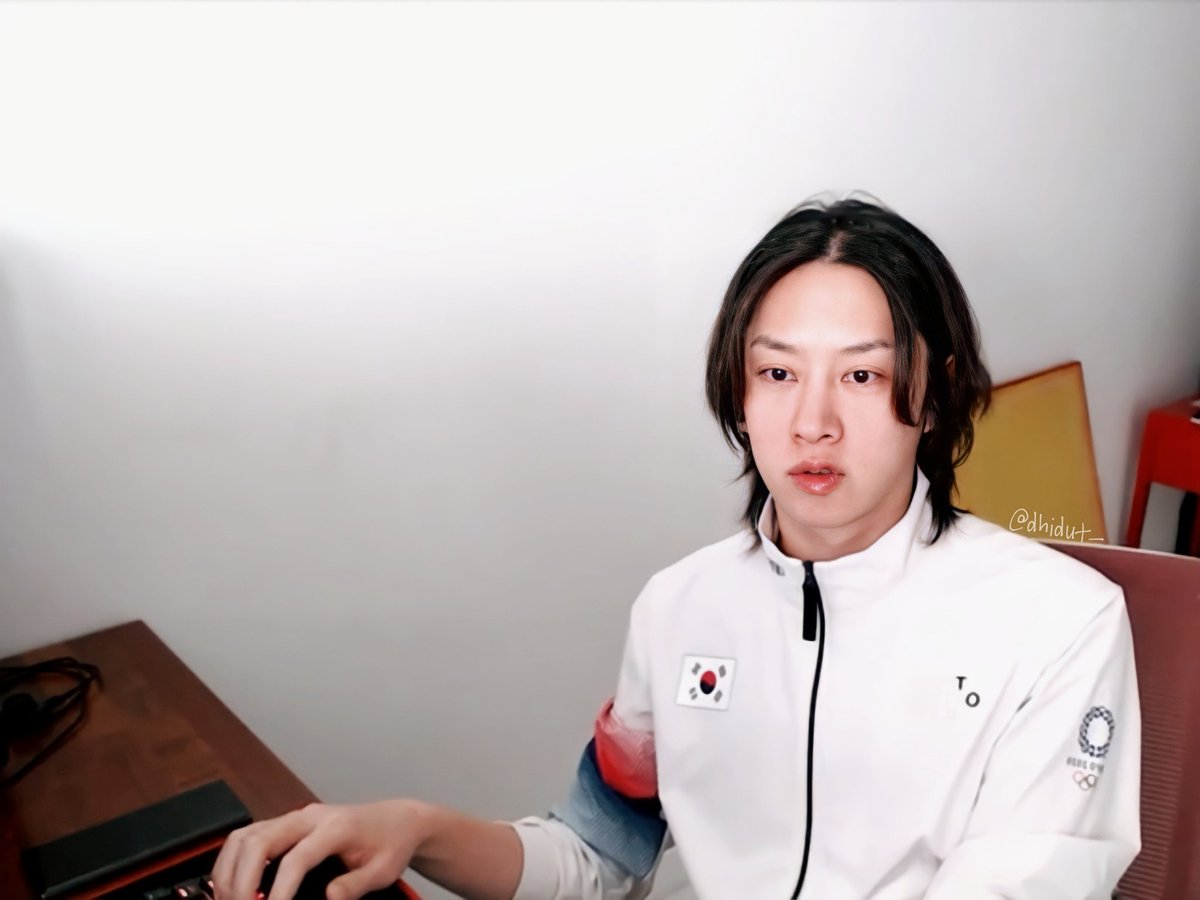 _jungsooheechul's tweet photo. This Kim Heechul to accompany your night...

Good night and sleep well, cheerydan 🍒🍒

#Heechul #Heewitch
#SuperJunior_Callin 
#SUPERJUNIOR https://t.co/qZKcS58bRx