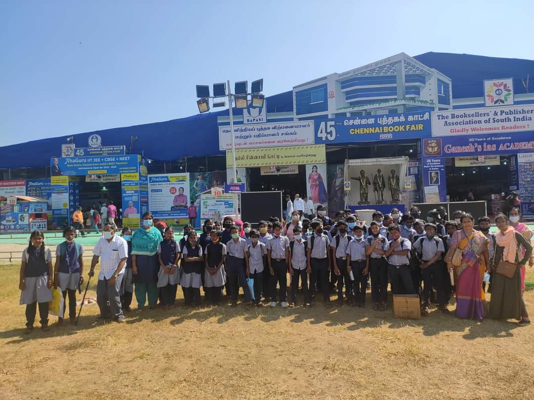 Thuvakkam's tweet photo. Childrens went to the Chennai Book Fair, and came back with lots of hope!
A total of 69 students from our supporting Avvai Middle School, West Tambaram had a visit to Book Fair held at YMCA.
#Education #KarkaKasadara #SponsorForSuccess #ChennaiBookFair2022 #QualityEducation https://t.co/egT9Qmys6N