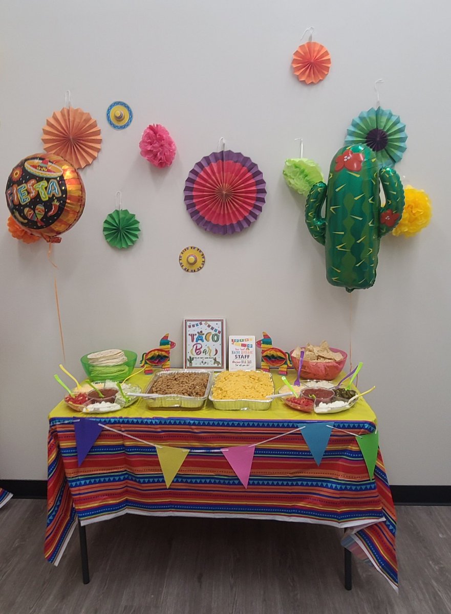 Happy Employee Appreciation to Team 3686! Nermin, Alexis &amp; I appreciate all you guys do day in and day out. The last few years have not been the easiest but we came out of it together as one team. We look forward to what the year has to bring together! #cvsheartatwork