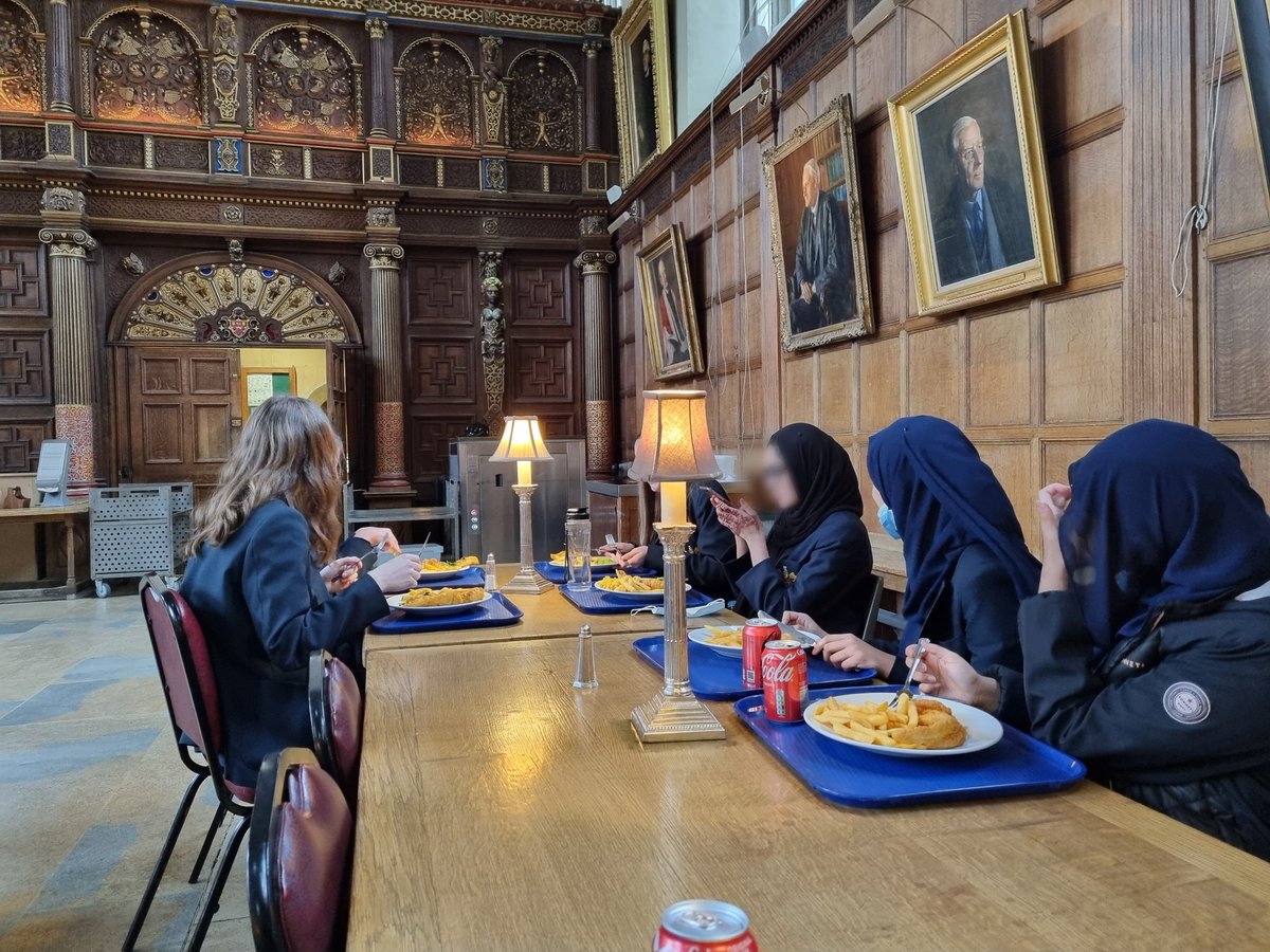 mannix_mr's tweet photo. What an incredible day at @Cambridge_Uni Trinity College for our Year 10 students, gaining a real insight into studying at an elite university. Our students loved it! Thank you to @GM_Higher for facilitating this fantastic opportunity.
@NorthChadderton https://t.co/MYa1U8t3cp