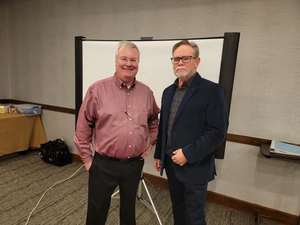 midamericacat's tweet photo. Adjust U is a proud partner with trainer Pat Bell. We are in Chicago for Pat's Texas License Class. The next stop for some of these students will be our Adjusting 101 course. https://t.co/CQ3mQ1J84r