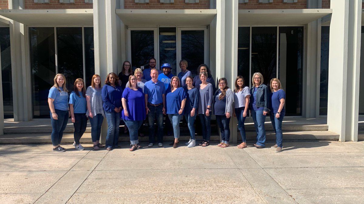 EnterpriseState's tweet photo. ESCC took part in #DressInBlueDay for #ColorectalCancerAwarenessMonth to show our support for President Rodgers and those impacted by this cancer! He believes in the #PowerofYET, and so do we! #RodgersRally @Bebes92 https://t.co/zS0x6Ulp5a