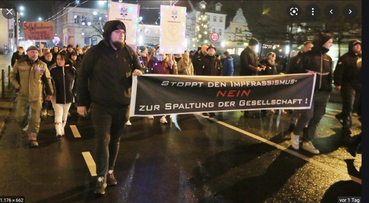 RealHonestQues's tweet photo. #Querdenker haben sich zu einer eigenen Rasse ernannt? Dann lasst das mal nicht die Herrenrasse hören... https://t.co/YO3YKe3FJL