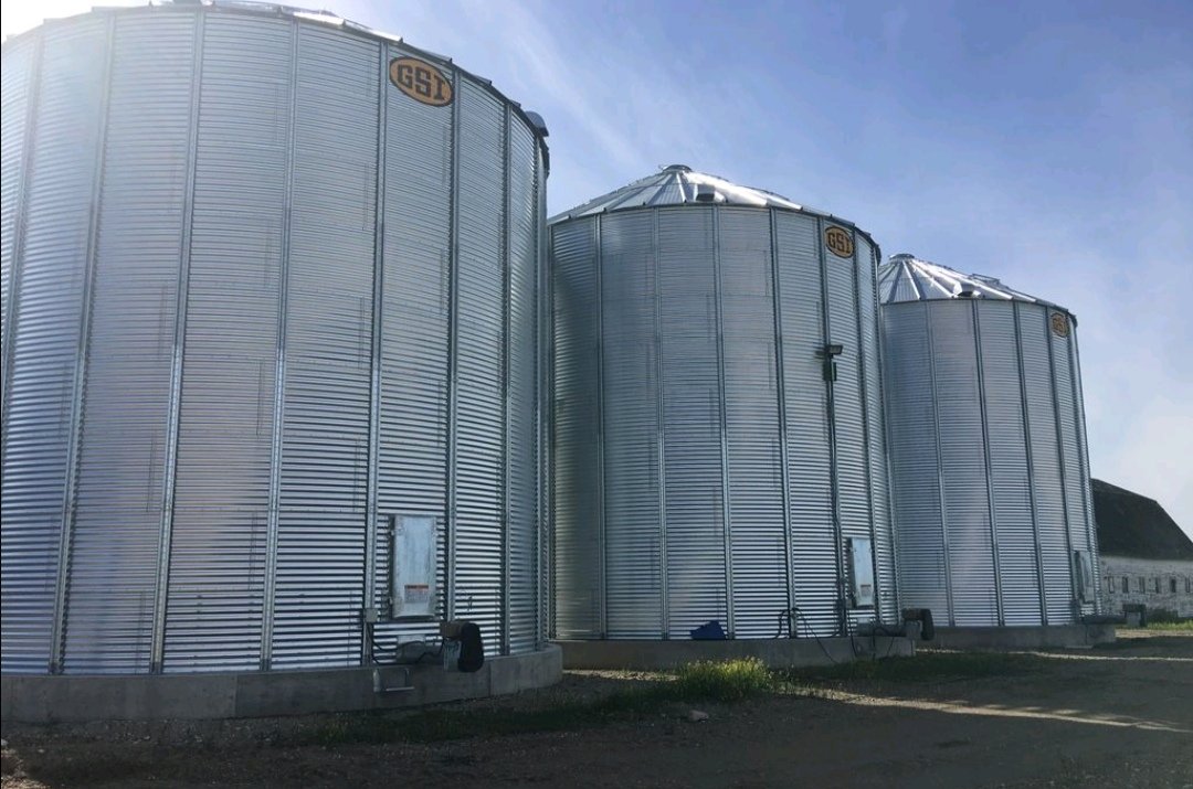 Be ready for #harvest2022 Winter buying programs on now for all GSI flat bottom bins and dryers!  Call for your quote today.
877-655-9996 or send us a DM
grainequipment.com
#WestCdnAg