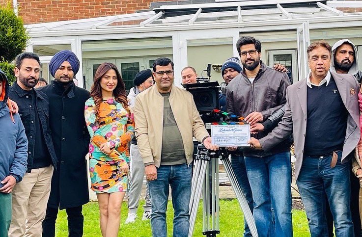formahirasharma's tweet photo. nobody deserves this more than mahira! her debut role, shooting in london! so excited #Lehmberginni https://t.co/2TM53GKzSe