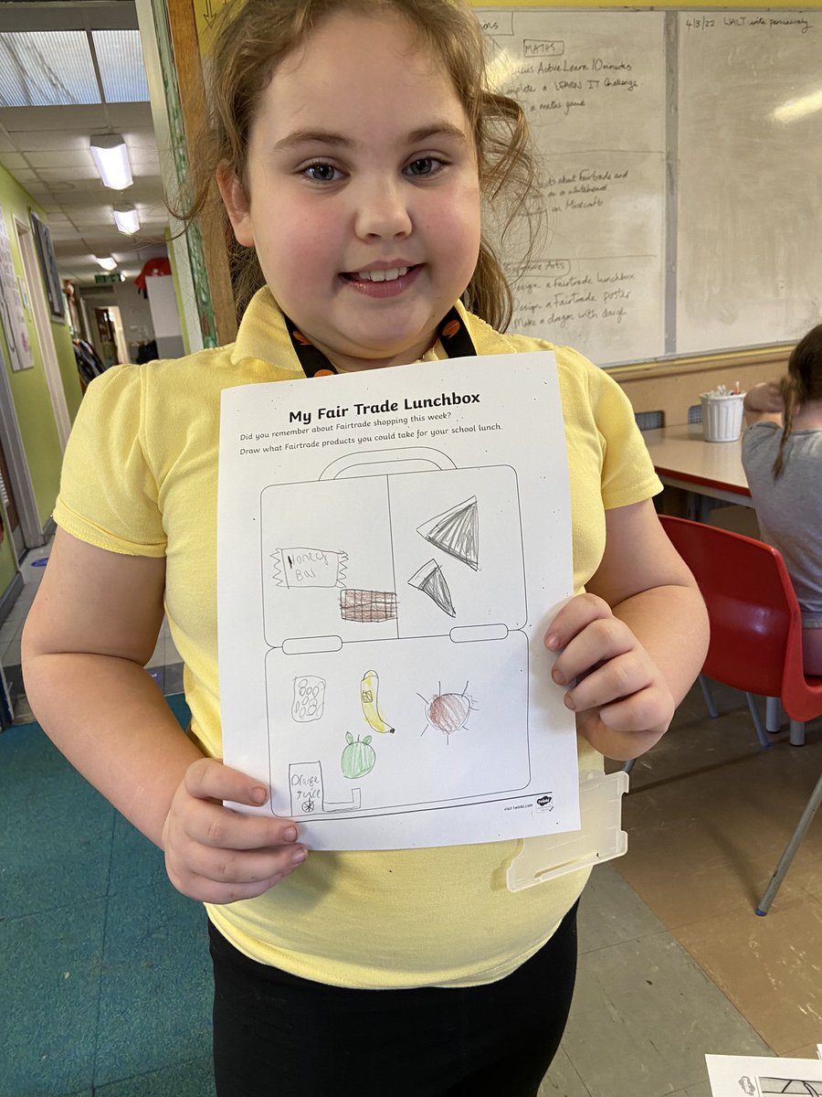 AYFprimary's tweet photo. What would a Fairtrade lunchbox look like? Year 4 may have the answer #trafod #innovative #healthy @FairTradeWales @healthyschools_ @CSCJES https://t.co/otxDnIsbMA