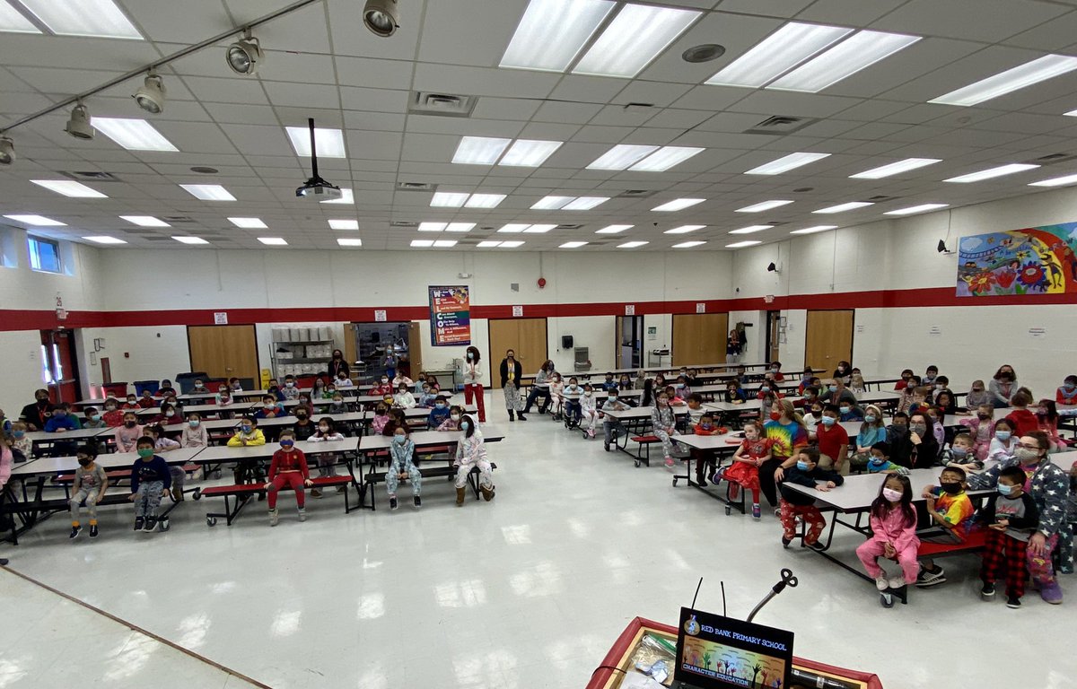 Our 1st assembly this year and K was so excited to go to the “eating place”.  What a great way to end the week! Congratulations to all the winners!  #stormypride #KindnessMatters #ReadAcrossAmerica #BeKind #RBBisBIA @MsBlackRBPS <a href="/rbpsEAGLES/">Red Bank Primary</a> <a href="/DreamBigRB/">Luigi Laugelli</a> <a href="/RedBankSup/">Dr. Jared Rumage</a>