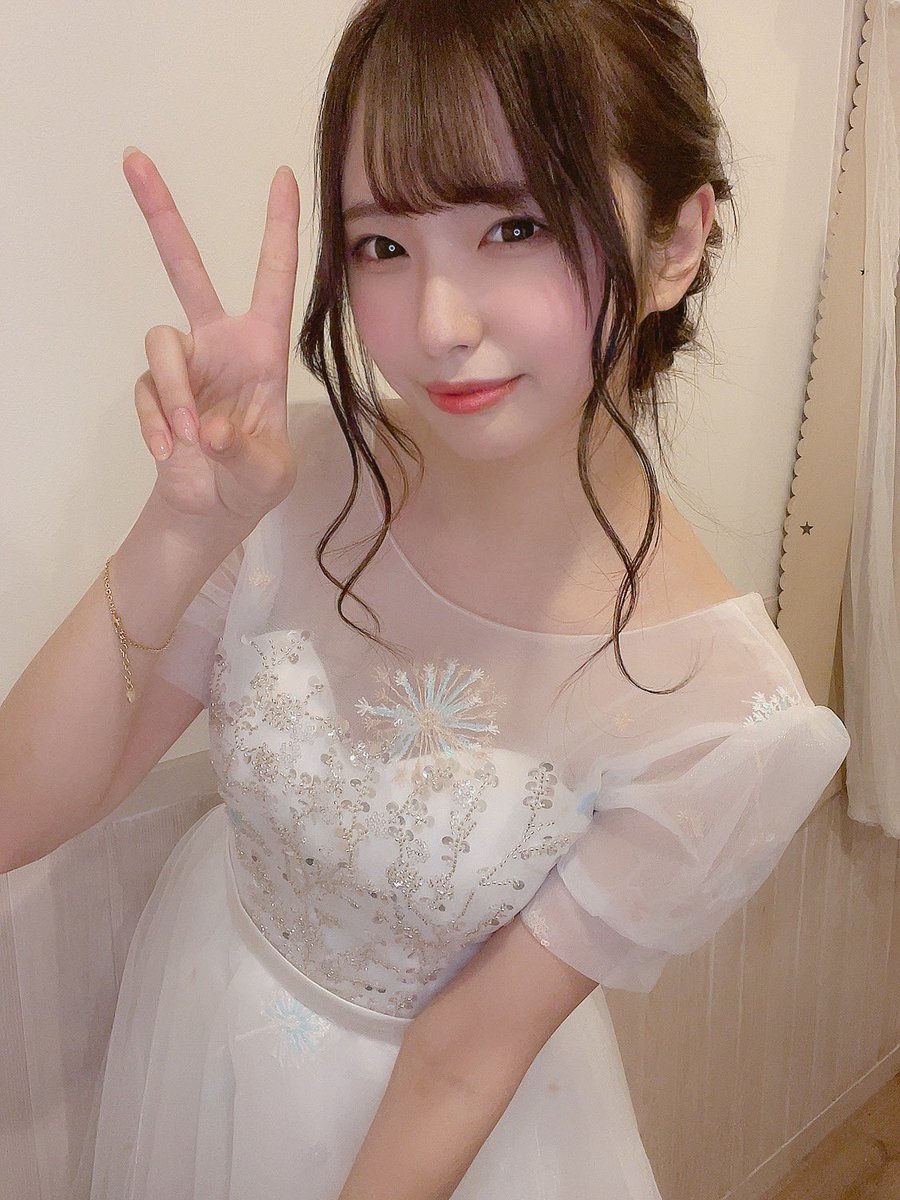 谷口彩菜 tweet media