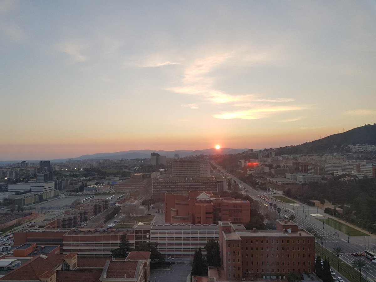 C'était il y a 4 ans, voyage #SamsungMembers à Barcelone pour la présentation du Galaxy S9 😍 le type de moment inoubliable ! 
<a href="/SamsungFR/">Samsung FR</a>