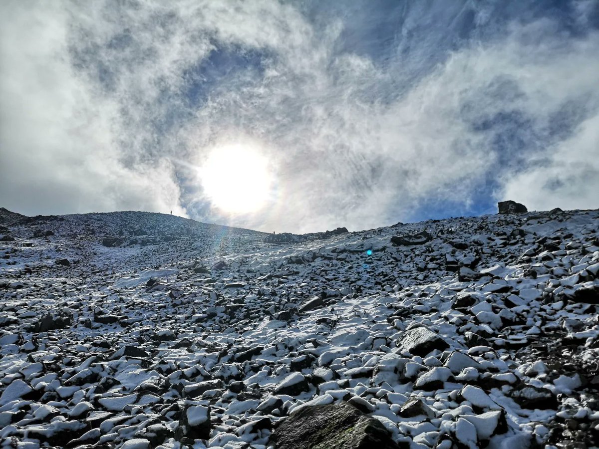 Scafell Pike was pretty mega today! 👌🤙