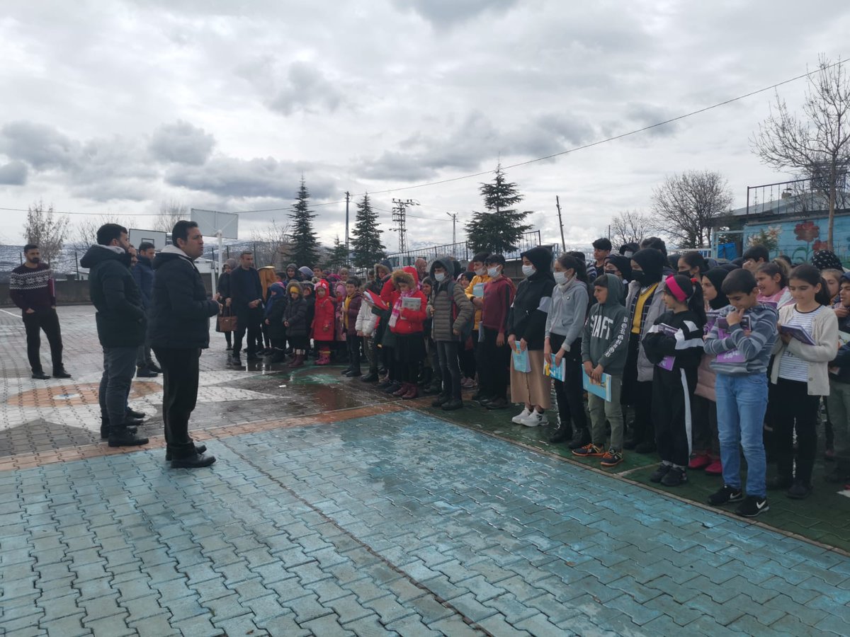 1  - 7  Mart deprem haftası gereği okulumuzda gerekli tadbikatlar yapıldı...                                                    <a href="/tcmeb/">Millî Eğitim Bakanlığı</a>  <a href="/bingolmem/">Bingöl MEM</a>  <a href="/bingolmem_isgb/">Bingöl MEM İSGB</a> <a href="/yusuf_tokus/">Yusuf TOKUŞ</a> <a href="/ferhatelhakan/">Ferhat Elhakan</a> <a href="/halukcakan12/">HALUK ÇAKAN</a>