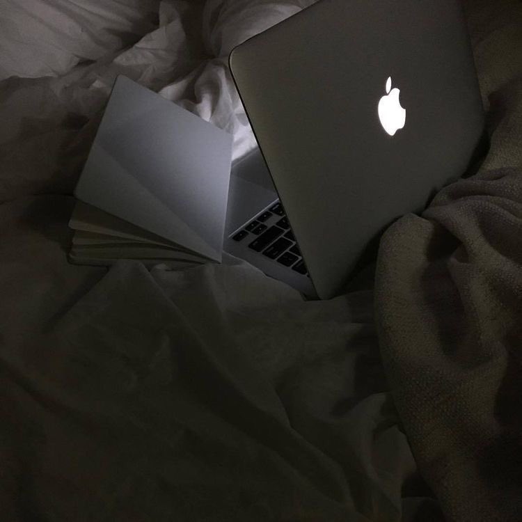 ⠀

      SNS UPDATE !  ❝ @  kikumiho.⠀

   ⦂  it’s probably gonna be another sleepless night doing backlogs for me, but here’s proof that i’m still very much alive and well. 

⠀