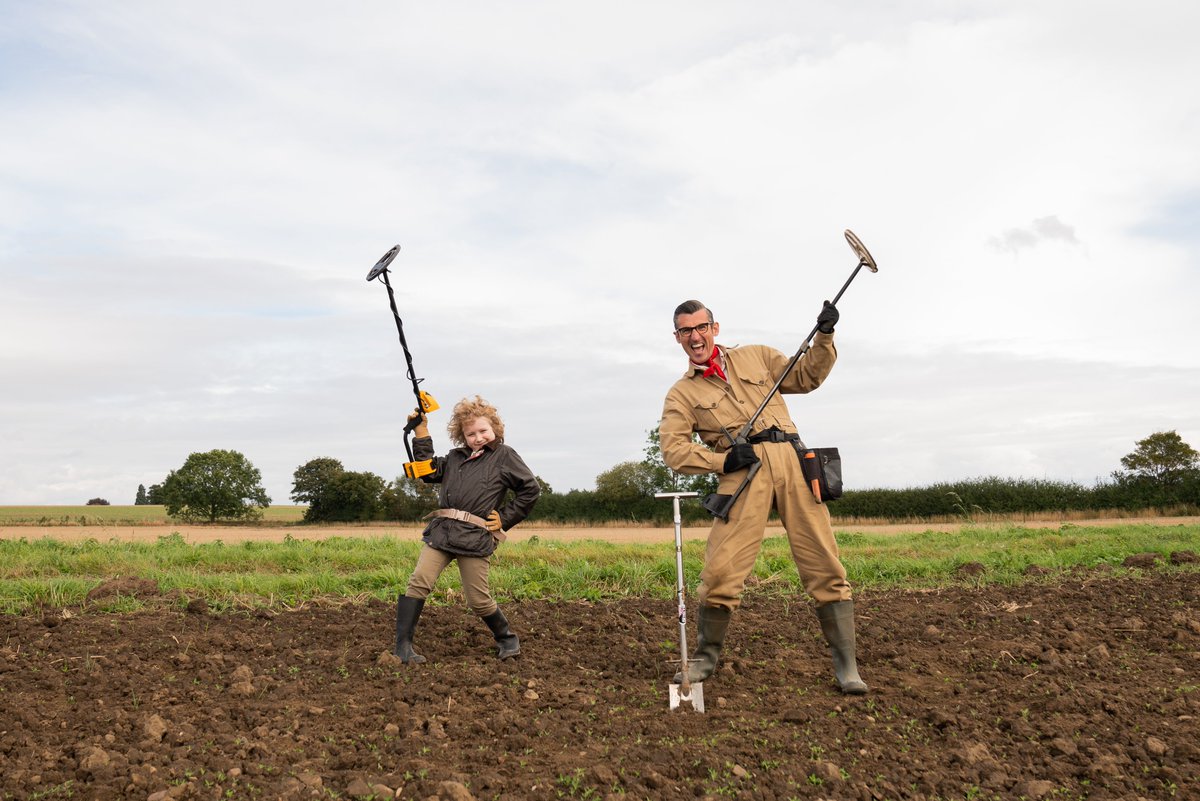 Need something for the little ones to watch this weekend? Look no further👀

Our new show #DigDetectives is now available to watch on Sky Kids💥

Join Ben and his fellow Dig Detectives as they  search the soil to uncover the Celts, unveil the Vikings and reveal the Romans.