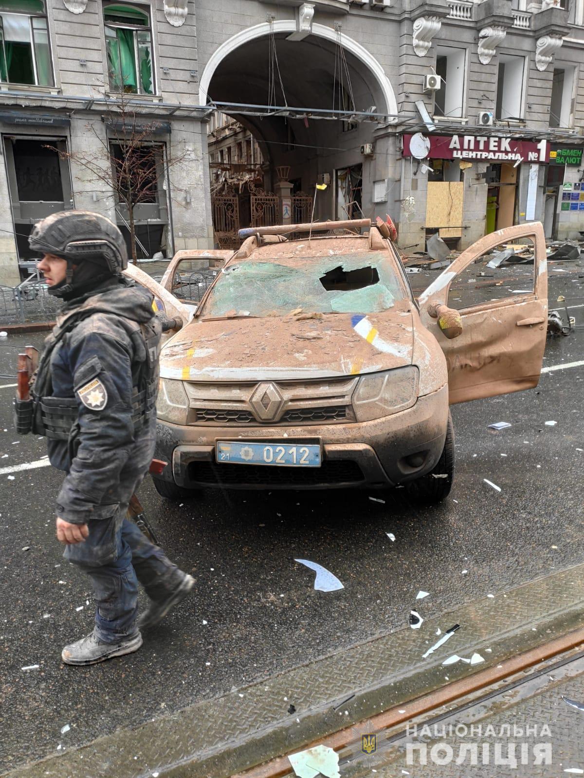 FNBQWRtWQAkDBw4?format=jpg&name=large