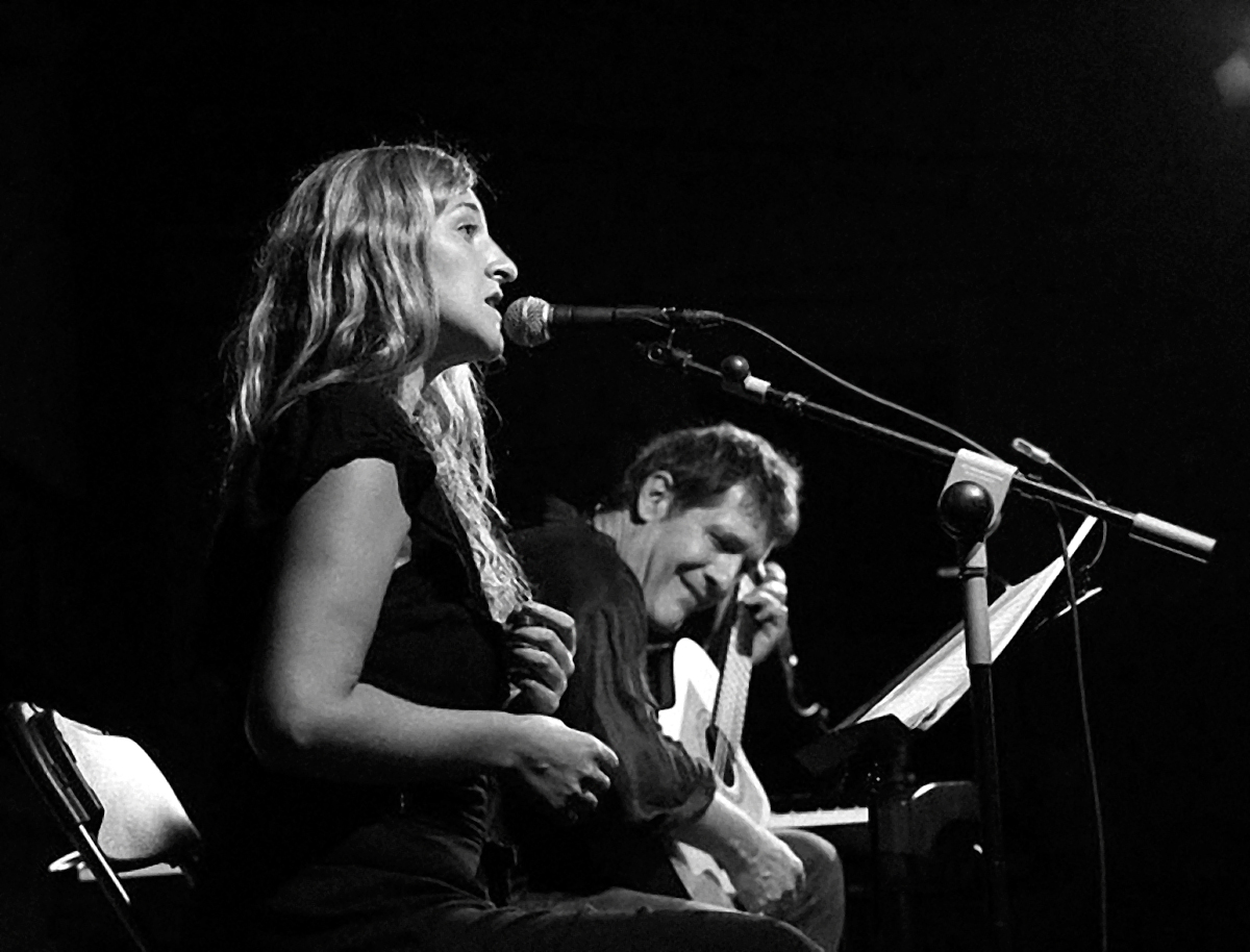 AUA. Recordant Montserrat Roig. Tànit Navarro i Carles Beltran. 8 de març a les 18.30 al Teatre Municipal de la Garriga El Patronat. - mailchi.mp/fumh/conferenc…