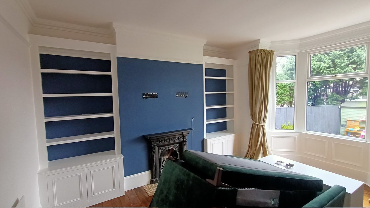 brooksdecor71's tweet image. Latest work
Ceilings, Walls and Woodwork All White, Feature Wall Stiffkey Blue both @FarrowandBall