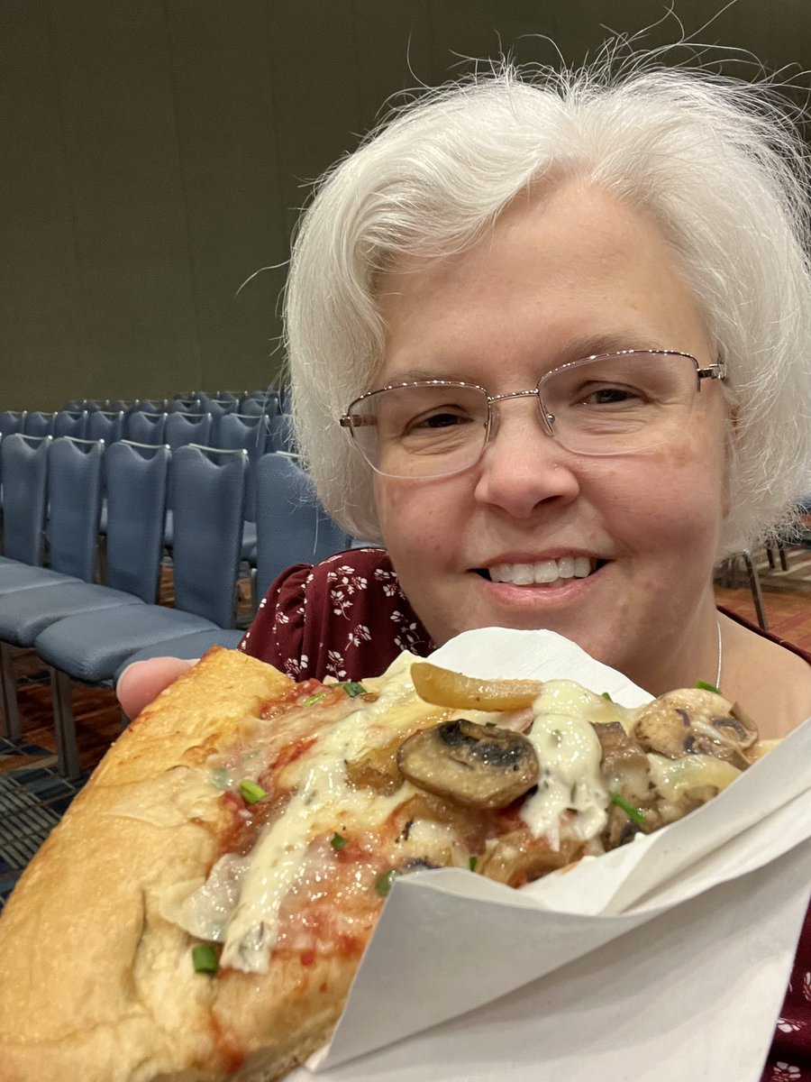 SherriH_MES's tweet photo. @manuelherrera33 might be my new favorite speaker! He brought pizza and it’s from @MellowMushroom! #NCTIES22 https://t.co/sTglgWNpLY