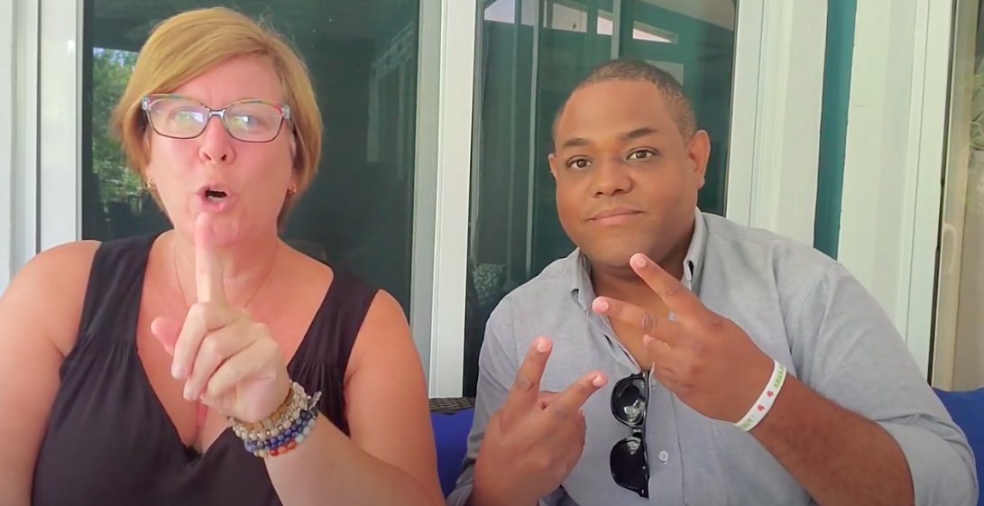 🧑‍💻Digital nomad and looking for relocate?
👨‍💼Just relocated but want to find a job?
💰💵Want to invest in the Dominican, but dunno where to start?

Another friday convo with <a href="/natmailhot/">Nathalie Mailhot</a> around doing business in the middle of paradise! 🌴🇩🇴🇨🇦🇺🇸🌴

VIDEO: youtu.be/4btvG0Rto_w