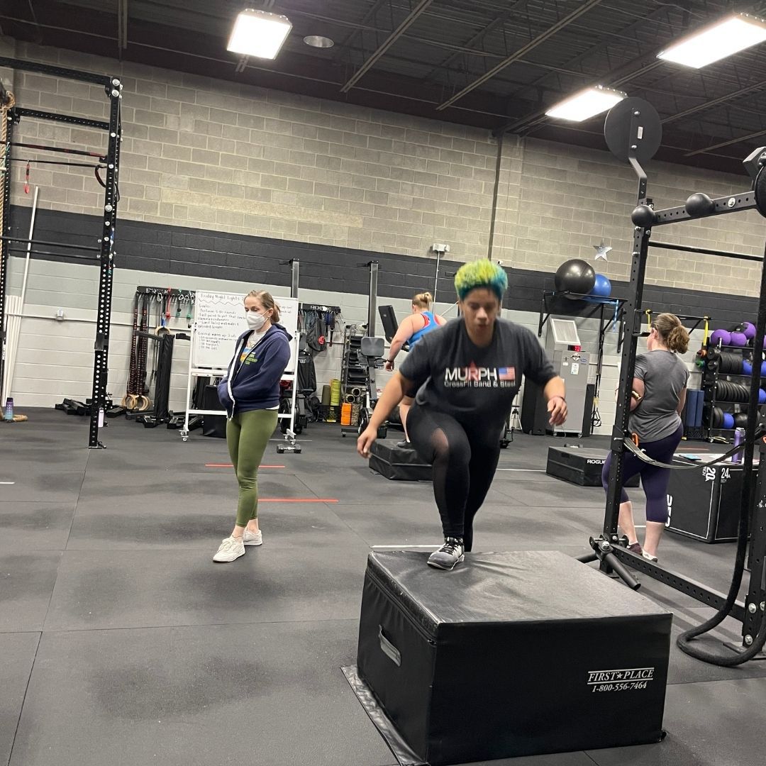 sandandsteelfit's tweet photo. The Sand and Steel Community got together and crushed Open Workout 22.1! 

There's no better way to get through a tough workout than surrounded by friends. With 22.2 just hours away, we're excited to see you all there!

Great work so far to all participants of the 2022 Open! https://t.co/Mf9dfgMk4U
