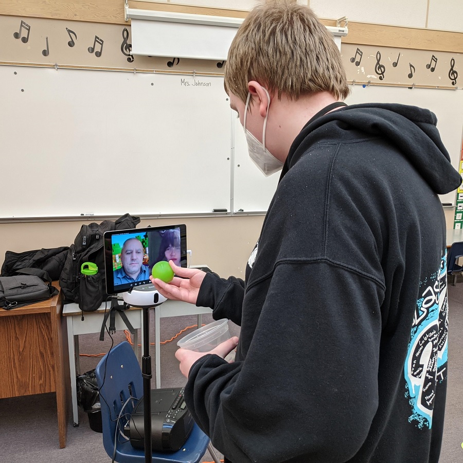 Surrey_Schools's tweet image. Our district Science &amp;amp; Innovation Fair kicked off this week, with dozens of Grade 4-8 students presenting their projects online, with live judging! Check it out: surreyschools.ca/NewsEvents/Pos…

#sd36learn #SurreyBC #WhiteRockBC #science @sutton_c