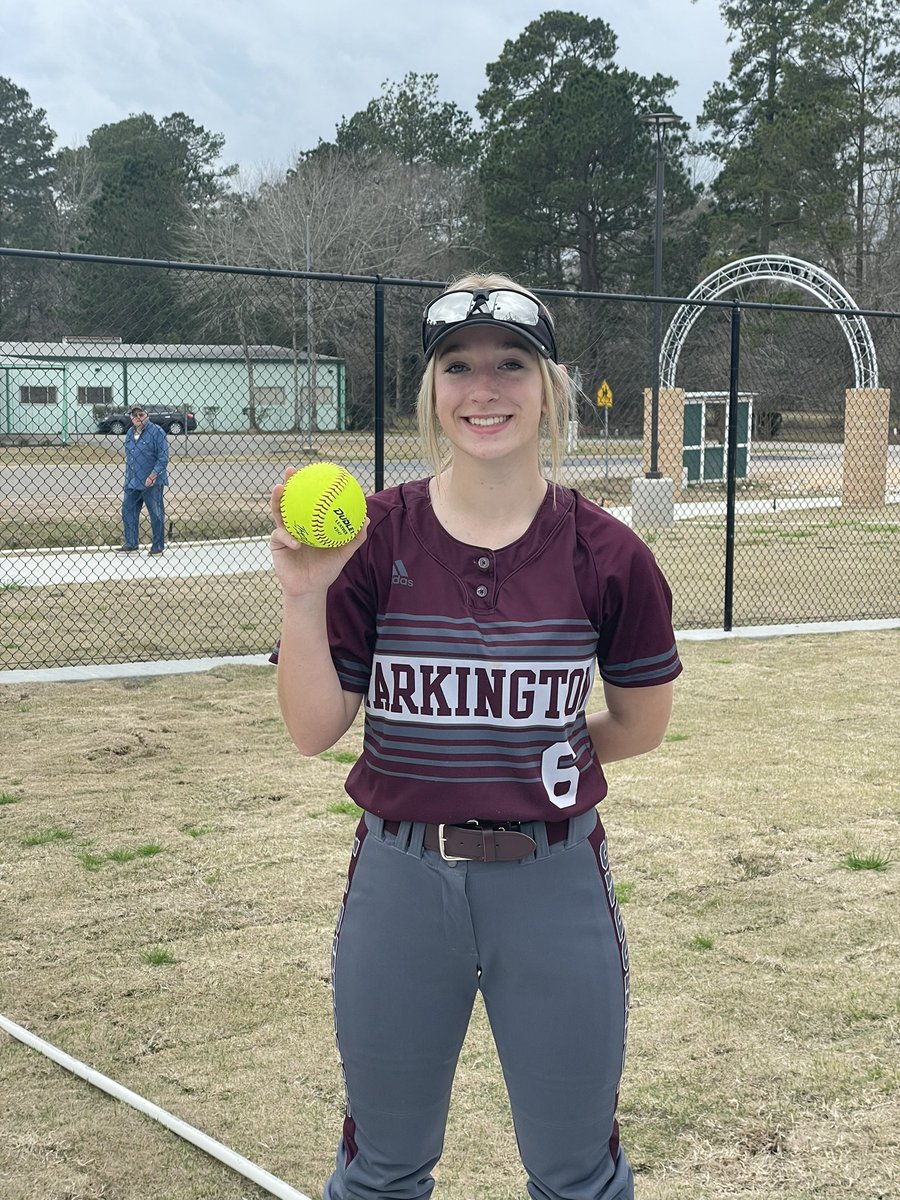 Another singer dinger from the lady horns!  Great hit Maddi!