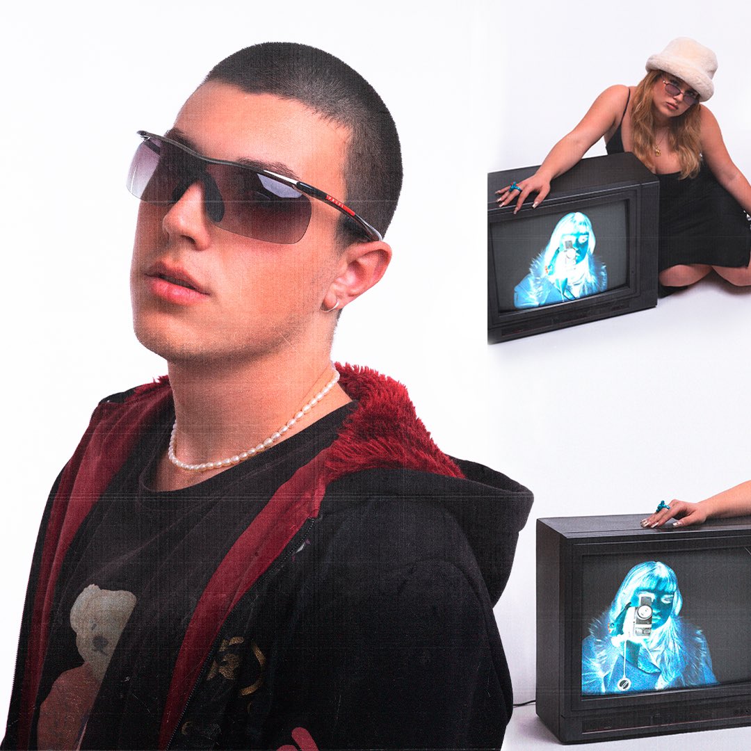 angelesaracil9's tweet photo. Dejo por aquí mi último trabajo que hice, una editorial de moda basada en los años 90: Back to the 90’s 💓✨💘📺☎️💞 https://t.co/NCLifr9hyD