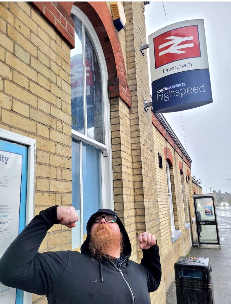 Half Day Holidays tweet media