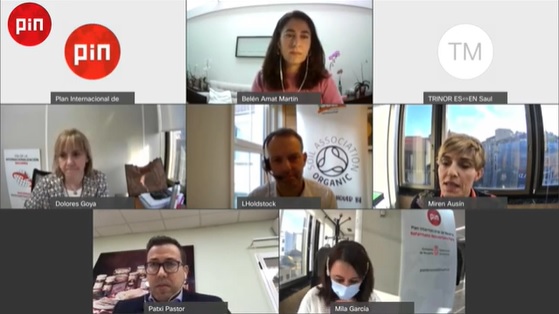 TradelinkConsUK's tweet photo. Happy to share a webinar we organised for @internac_na  on the UK Organic Market. Million thanks to @HoldLee  @SoilAssociation and @elnavarrico for making it possible.  https://t.co/PQuyePwOVF via @cultura_na https://t.co/WkYfhPCfGn