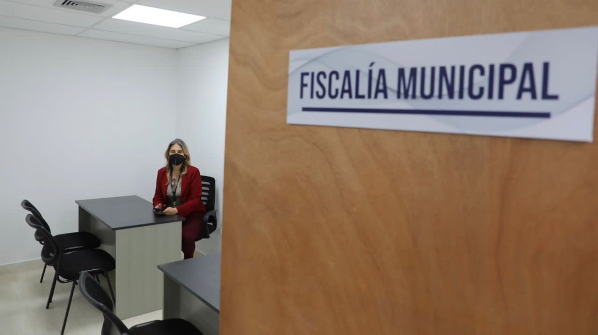 CeballosIchaso1's tweet photo. ��🇪 Hoy, #5Mar, se aprobó el protocolo de redacción de actas policiales, cumpliendo con criterios técnicos que permiten su apreciación exacta en el proceso penal, ajustado al ordenamiento jurídico y en estricto apego a los DDHH, fortaleciendo el debido proceso. https://t.co/E80ObuKeD0