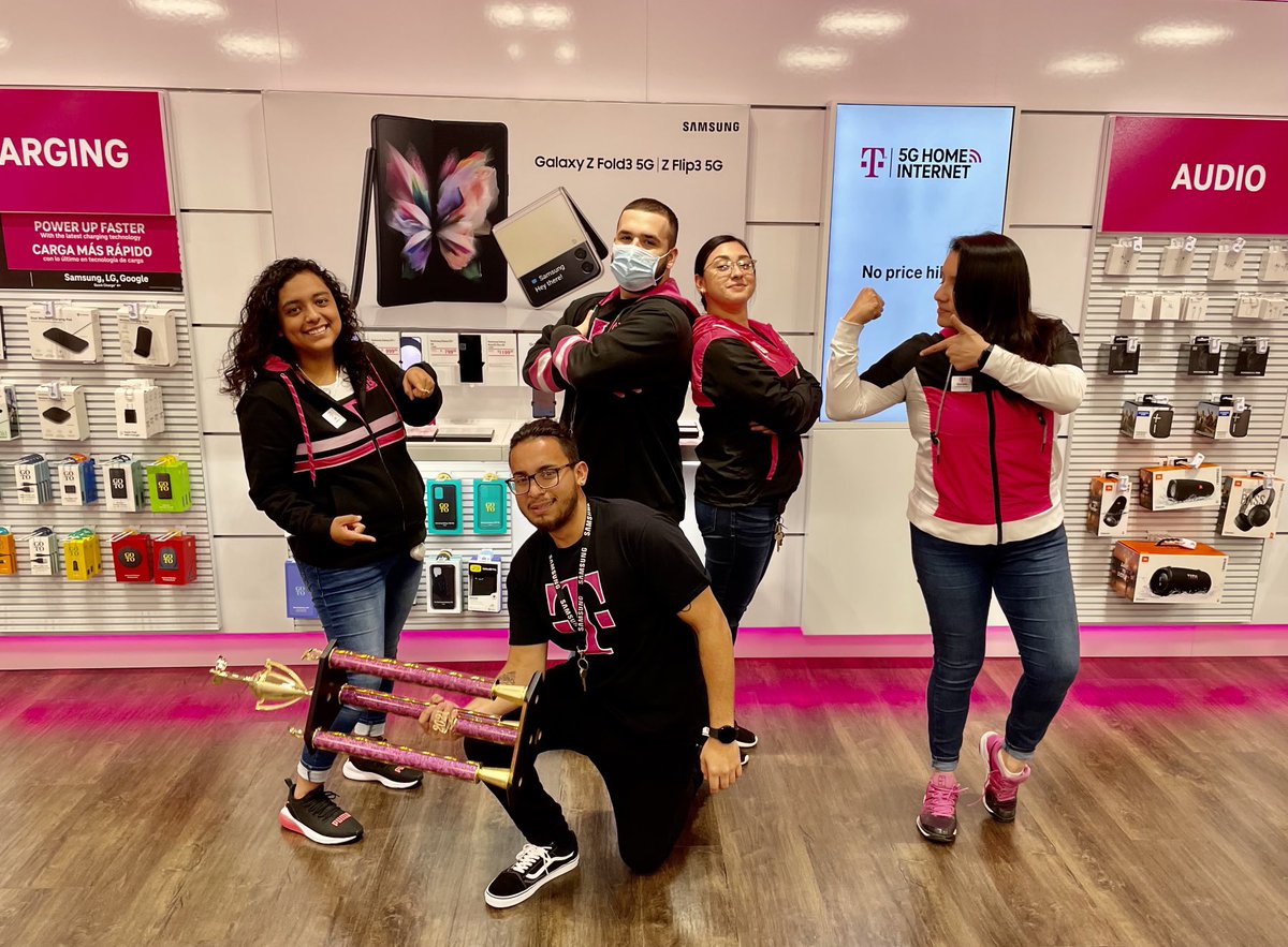 Amanda Bates tweet media