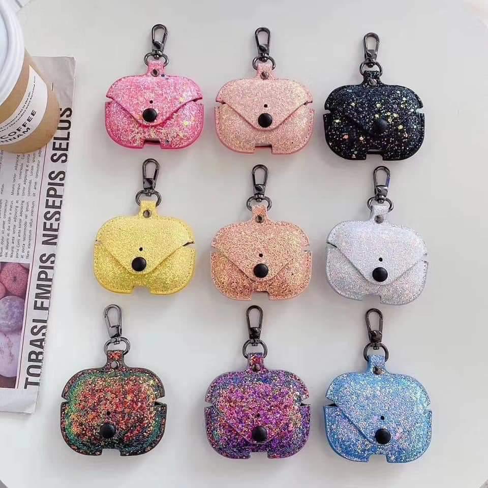 hamstore249's tweet photo. AirPods Pro Cases / جرابات الترتر الامعة العجيبة 😍🔥 
للبنات - متوفرة بمختلف الالوان .
فقط بسعر 3,200SD 😜
مع خدمة التوصيل طلبك حيوصلك خلال 48 ساعة 
للتواصل DM https://t.co/OYOz9l5XSX