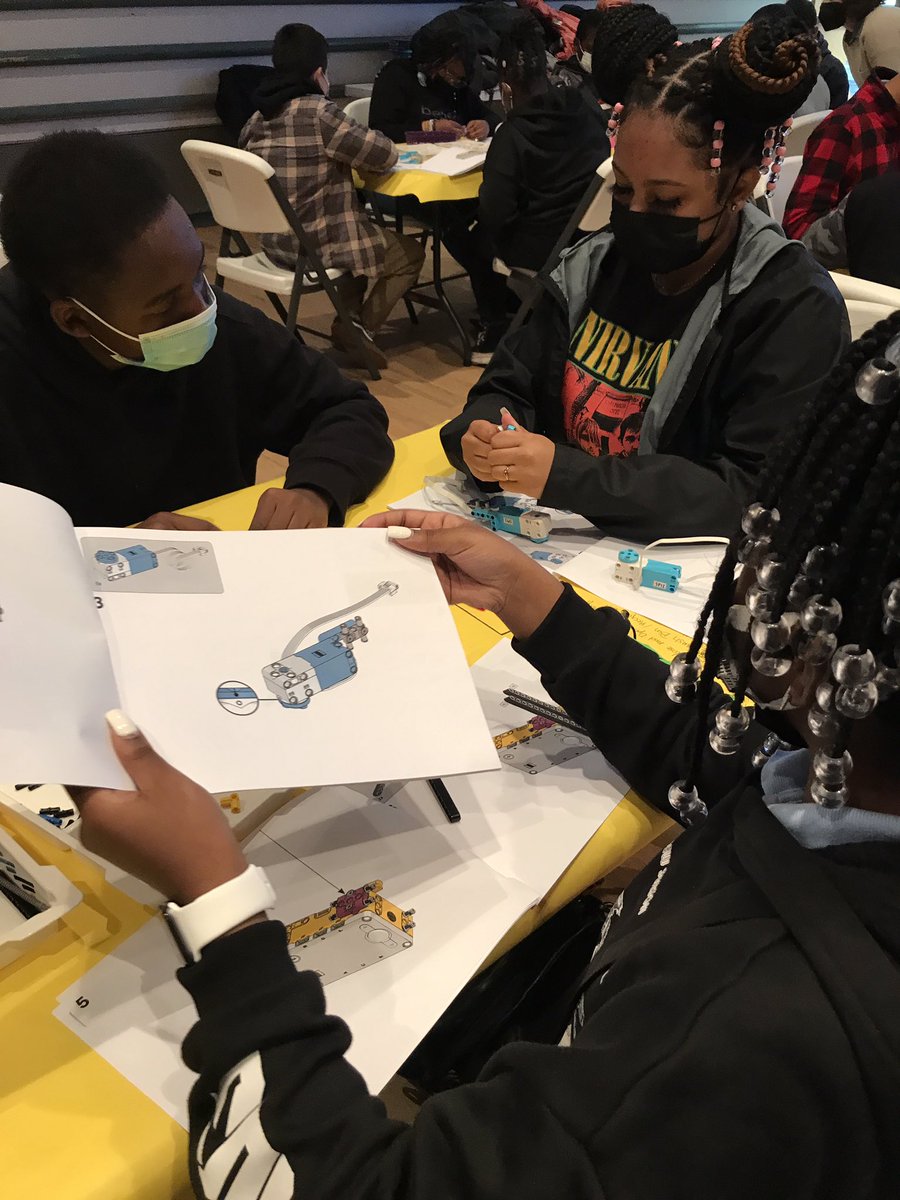 tuSTEMcenter tweet media