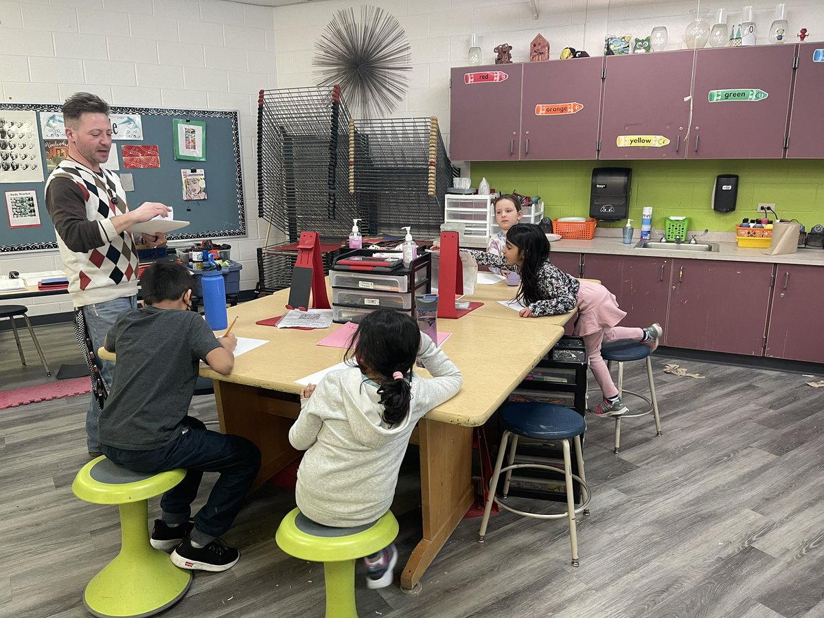 Ms. Innocentini (Ms. Tini) tweet media