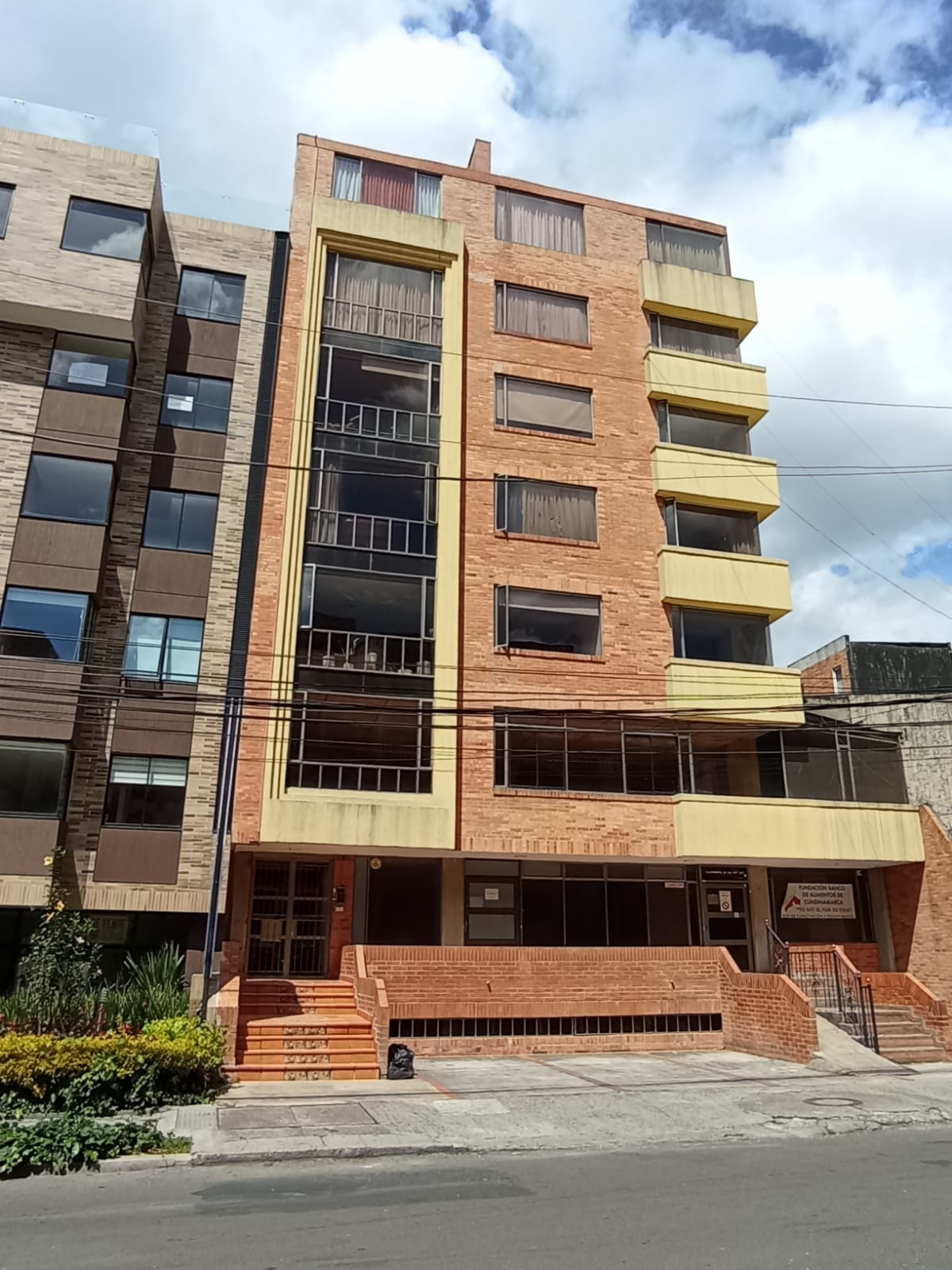 Bogota Real Estate (SoyAndresAmaya) / Twitter
