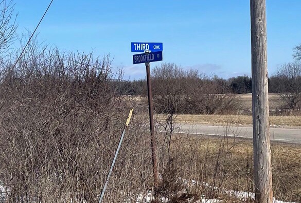 @6Nrps officers have been out in our rural areas of @PortColborne conducting traffic enforcement. Please be aware of weight restrictions on our roads.