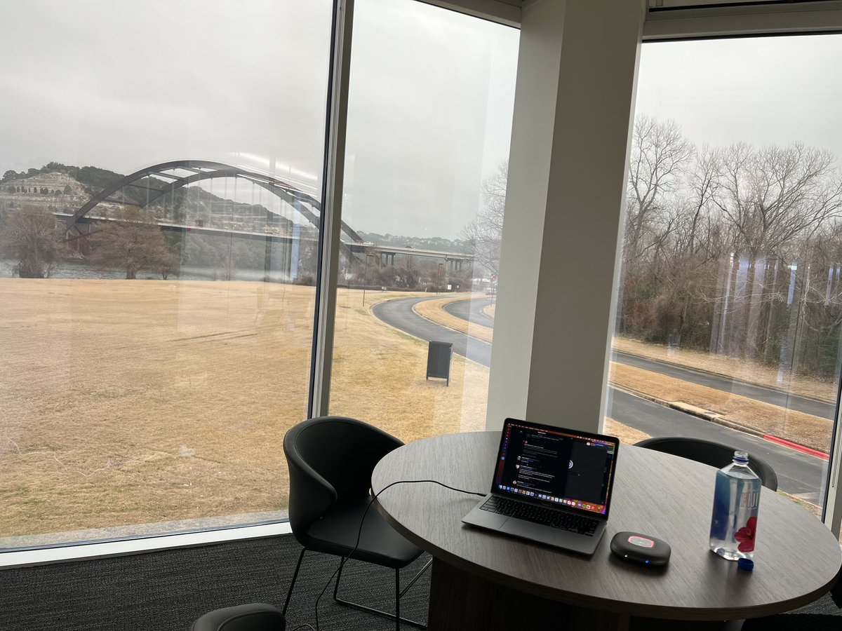 JoshuaBaer's tweet photo. My view for today from the new @CapitalFactory office on Lake Austin. #CenterForAutonomousRobotics @colinguinn https://t.co/YzDwvpgvMR
