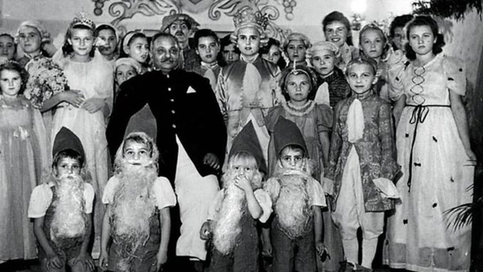bharat_spark's tweet photo. Do you know what is this picture about?
'#Poland #gujrat 

Thread... https://t.co/Crz27IfQ0P