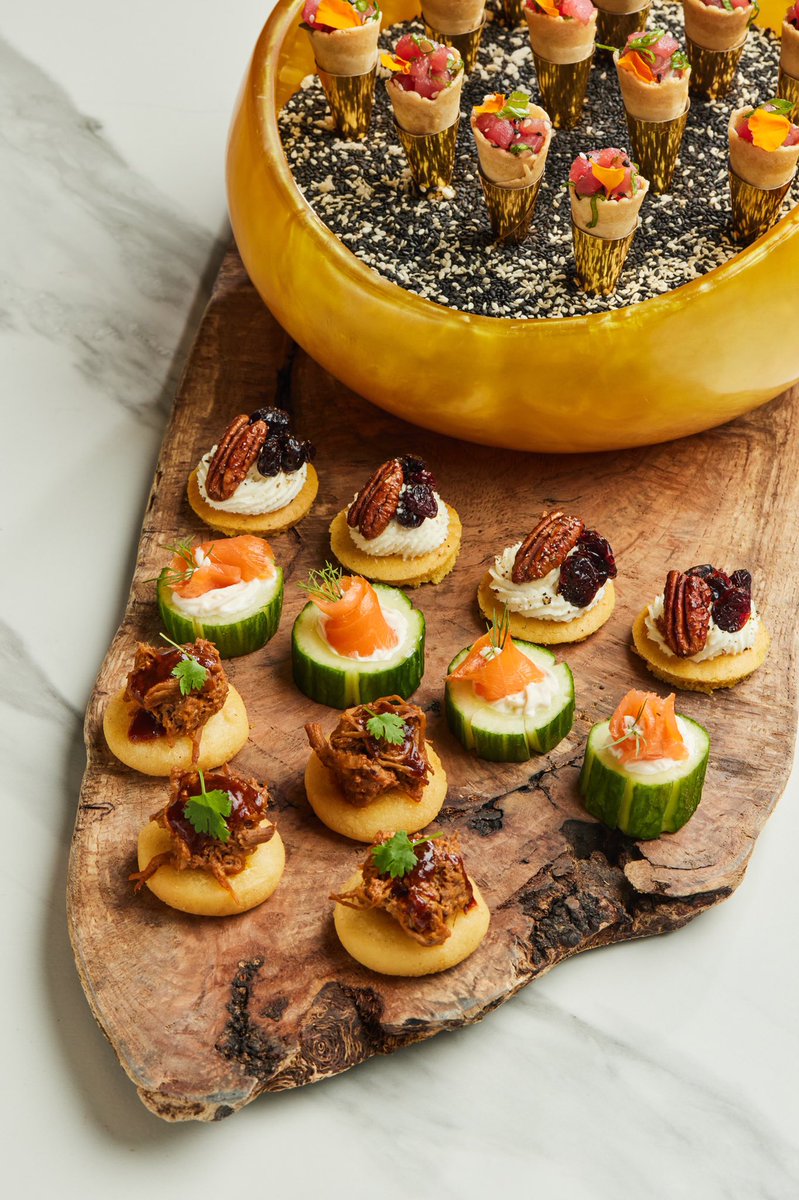 GaylordTexan's tweet photo. Our talented Banquet kitchen creates customizable menus providing the most unique culinary experience for your event.
To book your next meeting, call 817-778-3000.
#WelcomeToMore
#GaylordTexan
#CulinaryExperts https://t.co/1qTfSk5yt0