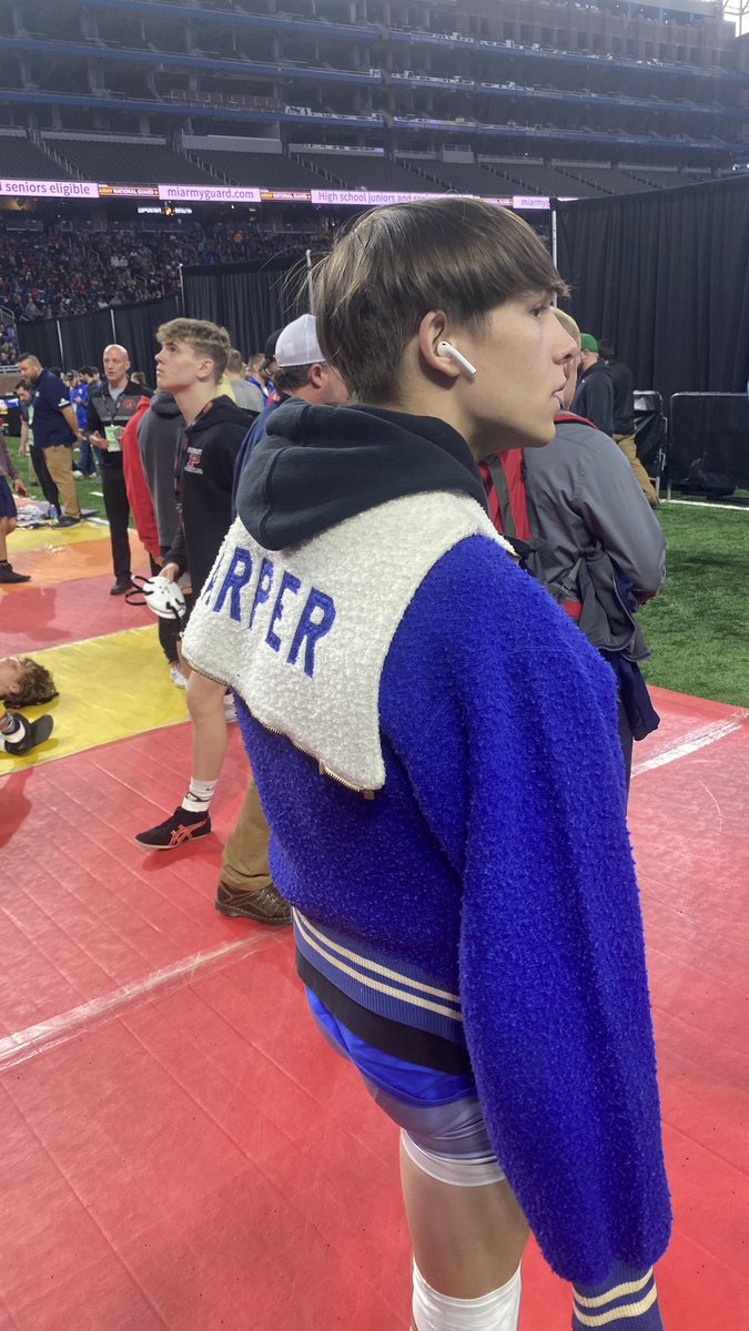 SwrestlingHch's tweet photo. Here we go!! https://t.co/Dqw3Dm3nku