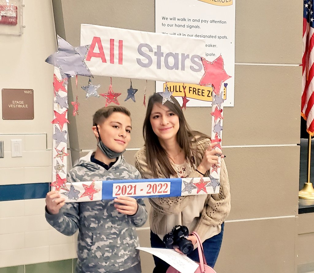 De_White_LaNube's tweet photo. It's a great day to be a PHE Hero! Happy to safely welcome our community into our building to honor our #TeamSISD All-Stars! #HeroesHaveHeart #HeroPride @escajeda_PHES @KPolhemus_PHE https://t.co/NvDXxMjX6b