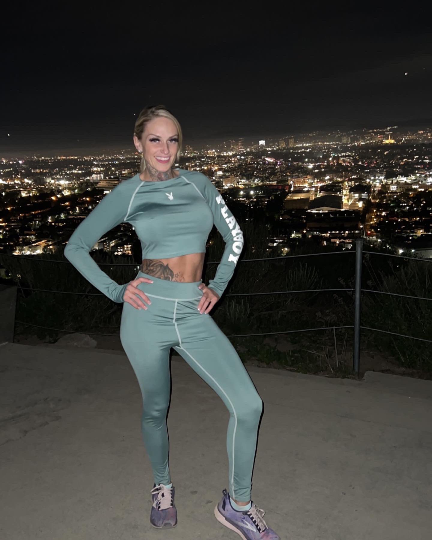 TW Pornstars - 2 pic. StephanieTheStripper😏 👑PornSlut👑. Twitter. I love