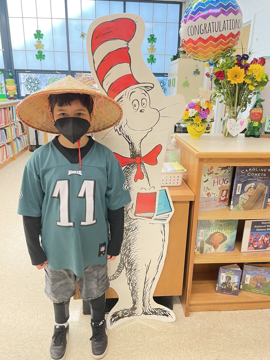 Fun celebrating READING this week! Beeks Bears in Hats!! ❤️📚🐻 <a href="/MBESBears/">Margaret Beeks Elem</a> <a href="/mbepto/">MARGARET BEEKS PTO</a> <a href="/mcpsvalibraries/">MCPS VA Libraries</a> <a href="/mcps_va/">MCPS</a>