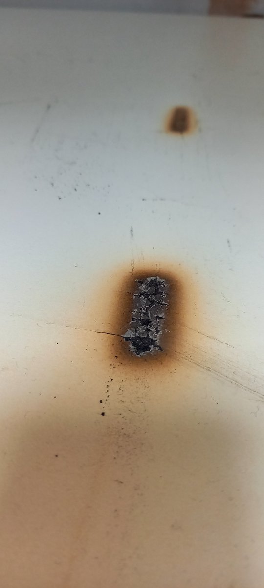c4kky's tweet photo. @ERTonline @Beko Fire damaged oven housing caused by a faulty Beko oven. 4 weeks without an oven! 
@BekoUK @currys https://t.co/M7jED7xQ2h