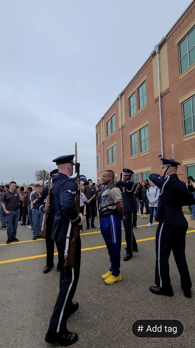 TX82ndAFJROTC tweet media