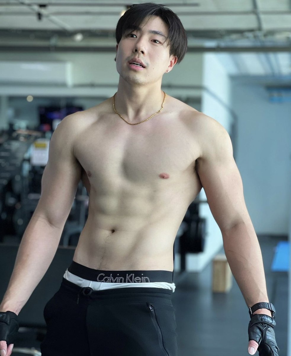 FitnessIdols2's tweet photo. ไม่รู้ไปไหน ไปฟิตเนสกันดีกว่า😋

📌พิกัด
https://t.co/IdKiKAbye4

#MrFOX #FitnessIdols #หนุ่มหล่อ #ซิกแพค #แซ่บ https://t.co/6txNoammTT
