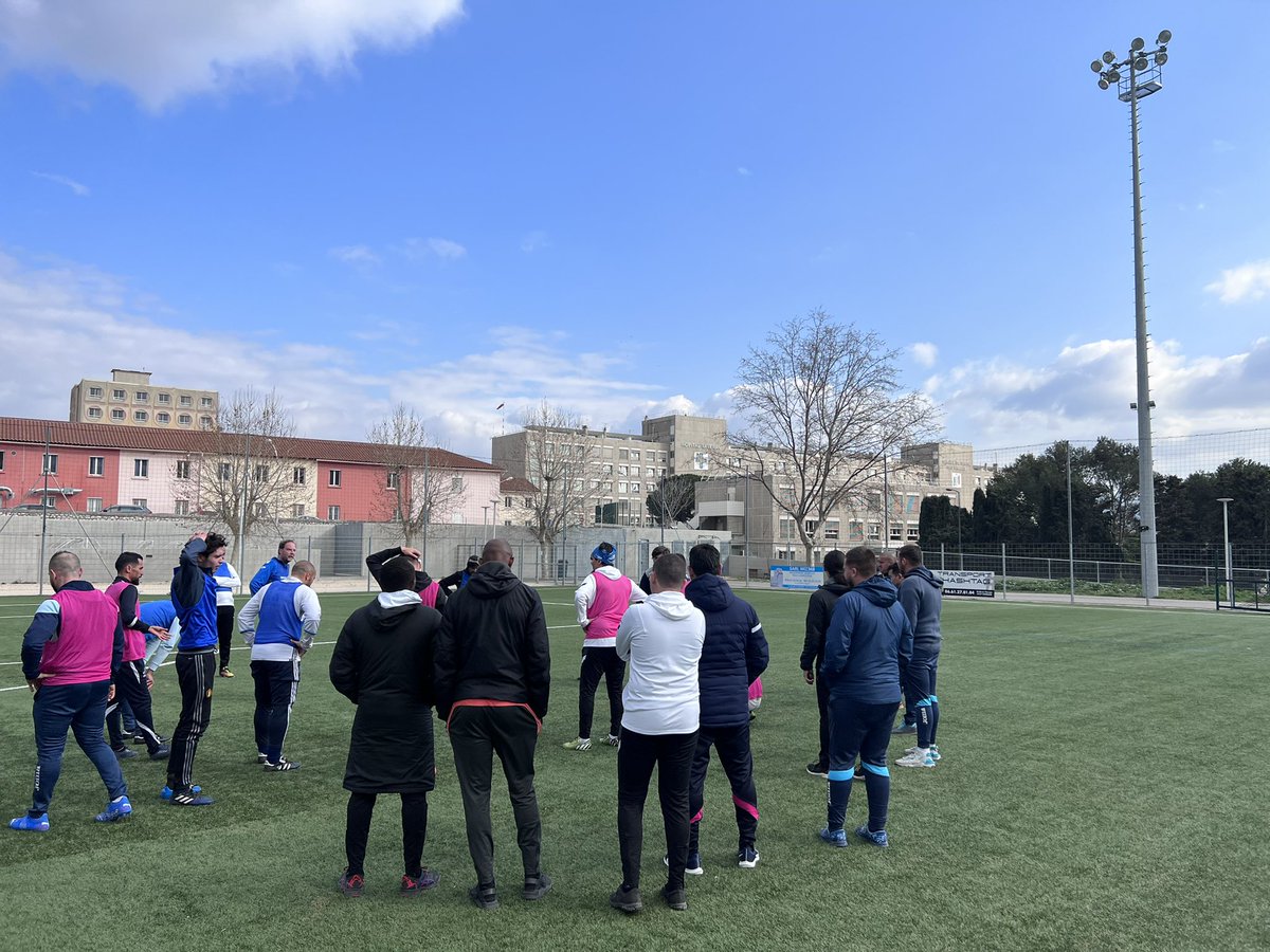 FclMalpasse's tweet photo. 🎓 FORMATION CFF2
Apprentissages, simulations et bonne humeur étaient au RDV 🤩🥰
Merci aux formateurs du @DdProvence pour la qualité pédagogique proposée 🚀
Bravo à nos éducateurs Kassim, Billal, Samir et Seuif et l’ensemble des participants au module #U15 de formation #CFF2 https://t.co/1Y0A0DZyVI