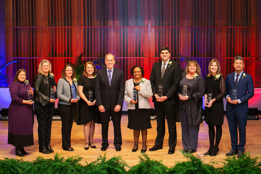 #Greyhounds are proven leaders. Congratulations to #UIndy alum, David Wiese '97 (information systems), for being honored with one of this year's <a href="/OneAmerica/">OneAmericaFinancial</a> ASPIRE Excellence in Execution awards. 🏆  <a href="/UIndy_BizHounds/">UIndy School of Business</a> #GreyhoundPride