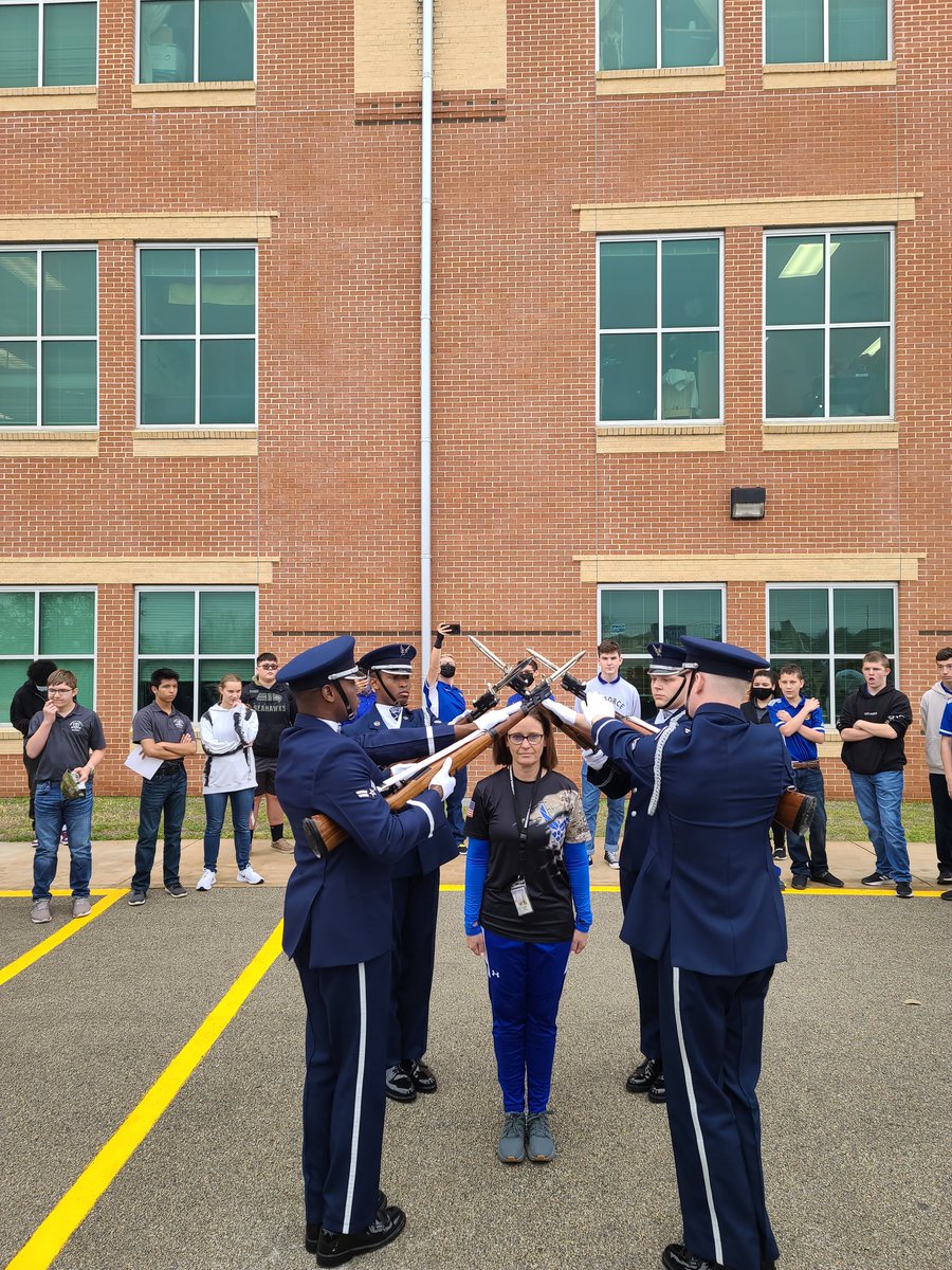 TX82ndAFJROTC tweet media